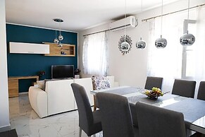 Franny - Comfortable - H