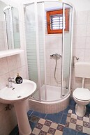 Boro - Free Parking and Grill - A1