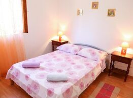 Boro - Free Parking and Grill - A1