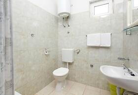 Denis - 100 m From Beach - H