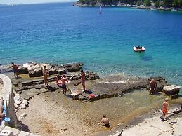 Denis - 100 m From Beach - H