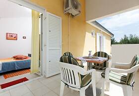 Denis - 100 m From Beach - H