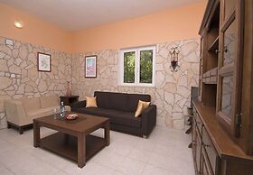 Denis - 100 m From Beach - H