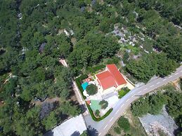 Denis - 100 m From Beach - H