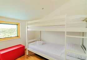 Luce - Pool and View - A1