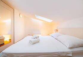 Luce - Pool and View - A1