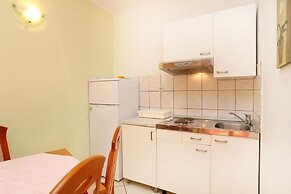 Neve - 100 m From Pebble Beach - A2