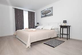 Ante - Garden Terrace - H