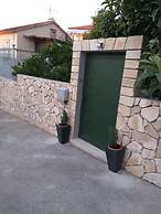 Vladislava - 400 m From sea - A1