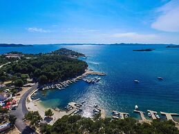 Iva - Great Garden - H