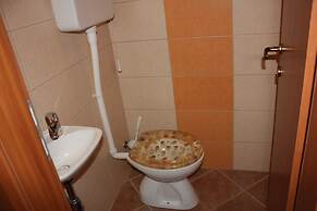 Niko - With Pool - A3