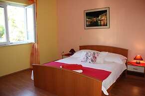 Niko - With Pool - A3