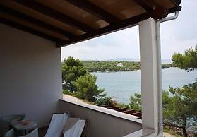 Niko - With Pool - A5