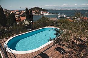 Novis - Close to the sea - A4 Silvia Maria