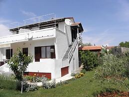 Kuce - 150m From the Beach With Parking - SA2