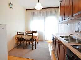 Ruža - Comfortable 2 Bedrooms Apartment - A1