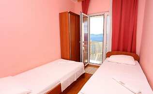 Neve - 100 m From Pebble Beach - A1