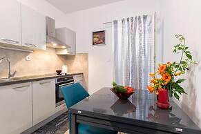 Mila - 100m From the sea - A2