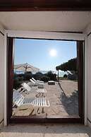 Mari - Whole Island for you - H