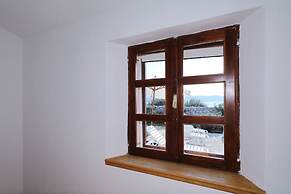 Mari - Whole Island for you - H