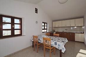 Mari - Whole Island for you - H