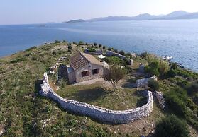 Mari - Whole Island for you - H