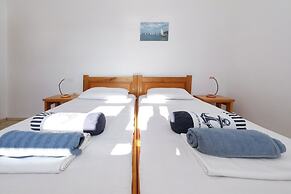 Mari - Whole Island for you - H