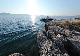 Mari - Whole Island for you - H