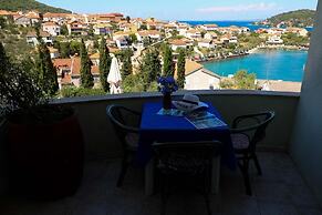 Novis - Close to the sea - A5 Tina