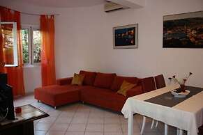 Niko - With Pool - A1