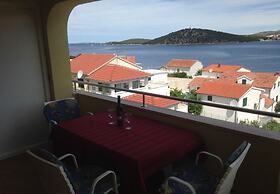 Vik - 60 m From the sea - A4