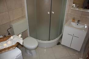 Niko - With Pool - A2