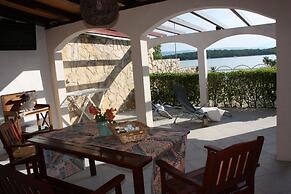 Niko - With Pool - A2