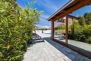 Luxury Villa With Pool - H