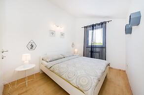 Luxury Villa With Pool - H