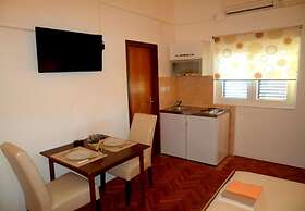 Ognjen - Family Apartments With Free Parking - SA3