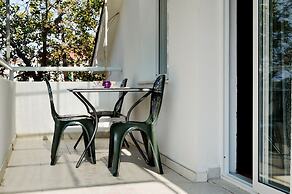 Mira - Apartment With 2 Parking Places - A1