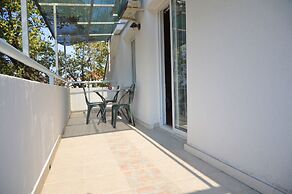 Mira - Apartment With 2 Parking Places - A1