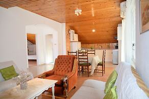 Mira - Apartment With 2 Parking Places - A1