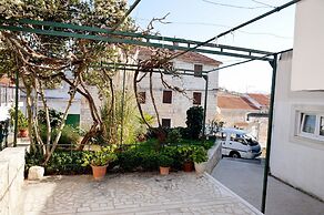 Mira - Apartment With 2 Parking Places - A1