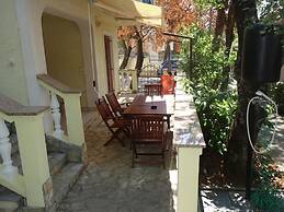 Luka - Free Parking - A1