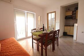 Zora - Garden Terrace and Grill - A5