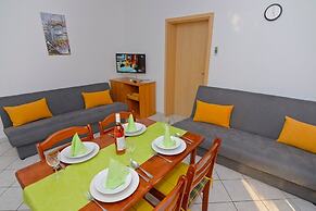 Zora - Garden Terrace and Grill - A5