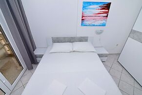 Zora - Garden Terrace and Grill - A4