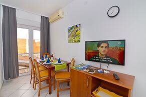 Zora - Garden Terrace and Grill - A4