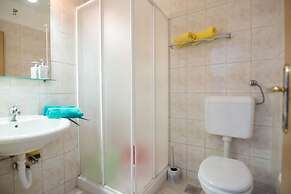 Višnja - Free Parking - B2