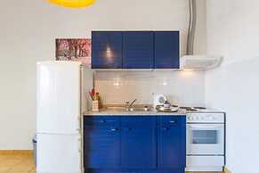 Višnja - Free Parking - B2