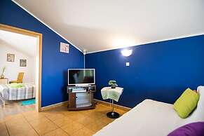 Višnja - Free Parking - B2