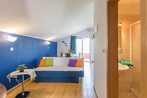 Višnja - Free Parking - B2