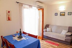 Boro - Free Parking and Grill - A2